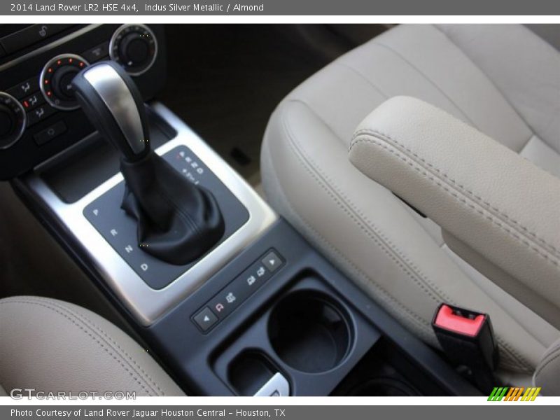 Indus Silver Metallic / Almond 2014 Land Rover LR2 HSE 4x4