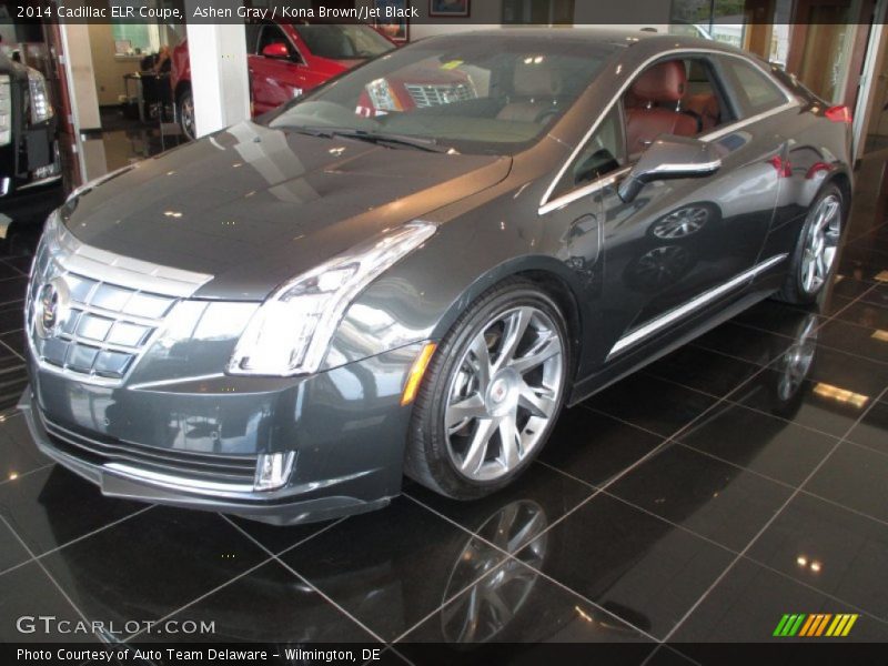 Front 3/4 View of 2014 ELR Coupe