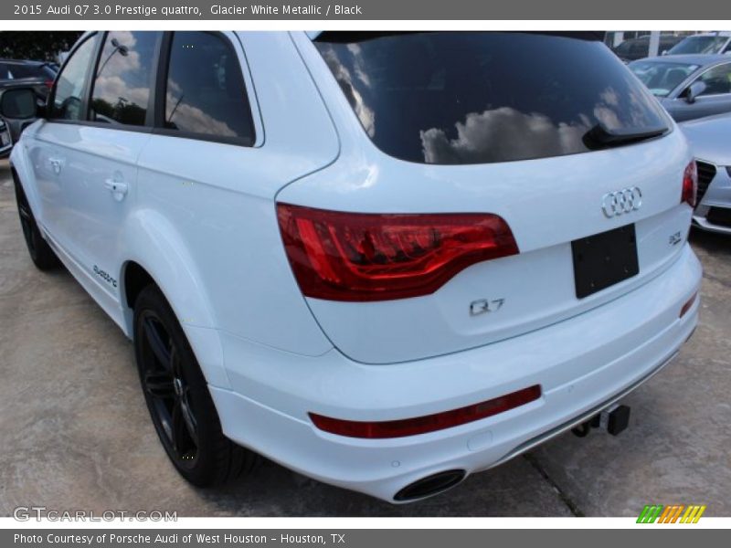 Glacier White Metallic / Black 2015 Audi Q7 3.0 Prestige quattro