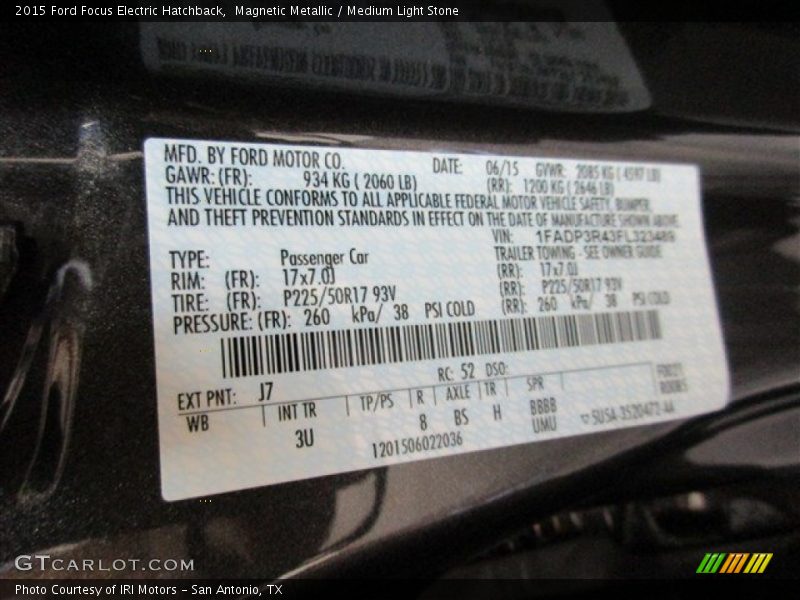 2015 Focus Electric Hatchback Magnetic Metallic Color Code J7