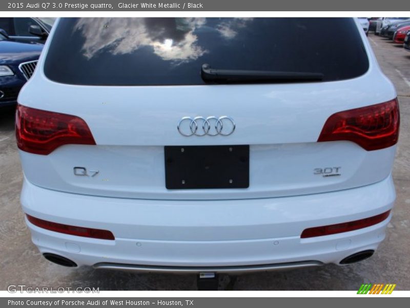 Glacier White Metallic / Black 2015 Audi Q7 3.0 Prestige quattro