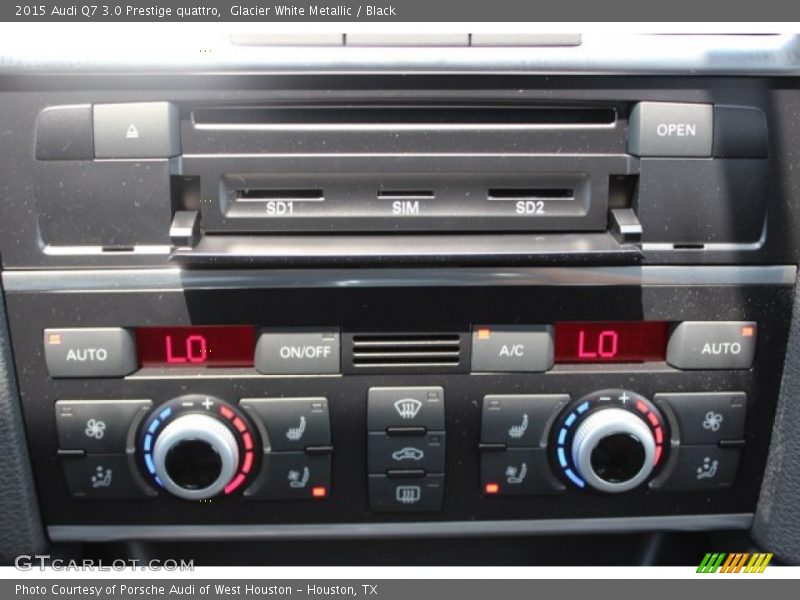 Glacier White Metallic / Black 2015 Audi Q7 3.0 Prestige quattro