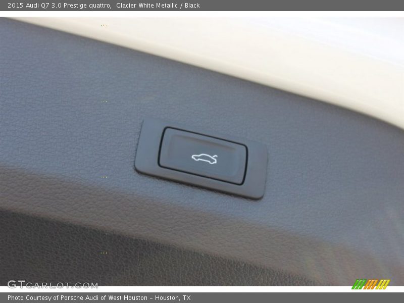 Glacier White Metallic / Black 2015 Audi Q7 3.0 Prestige quattro