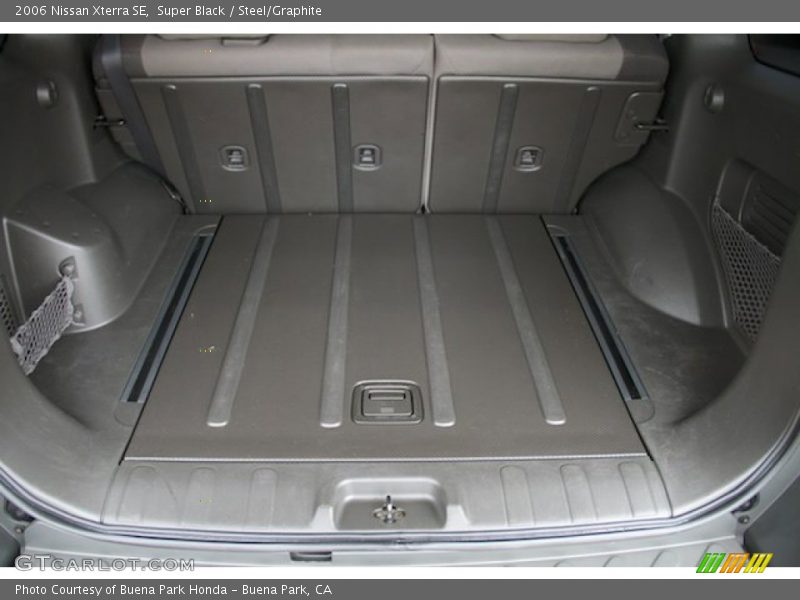 Super Black / Steel/Graphite 2006 Nissan Xterra SE