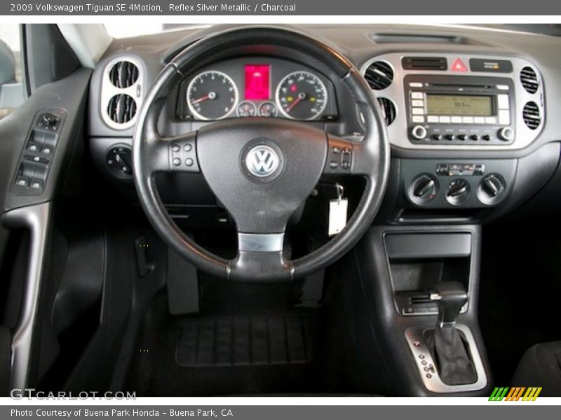 Reflex Silver Metallic / Charcoal 2009 Volkswagen Tiguan SE 4Motion