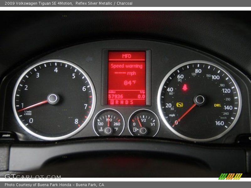 Reflex Silver Metallic / Charcoal 2009 Volkswagen Tiguan SE 4Motion