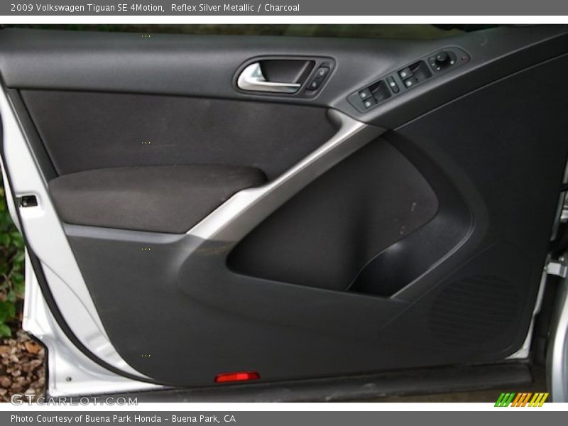 Reflex Silver Metallic / Charcoal 2009 Volkswagen Tiguan SE 4Motion