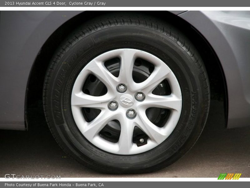 Cyclone Gray / Gray 2013 Hyundai Accent GLS 4 Door