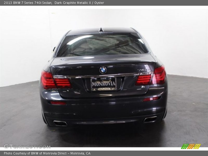 Dark Graphite Metallic II / Oyster 2013 BMW 7 Series 740i Sedan