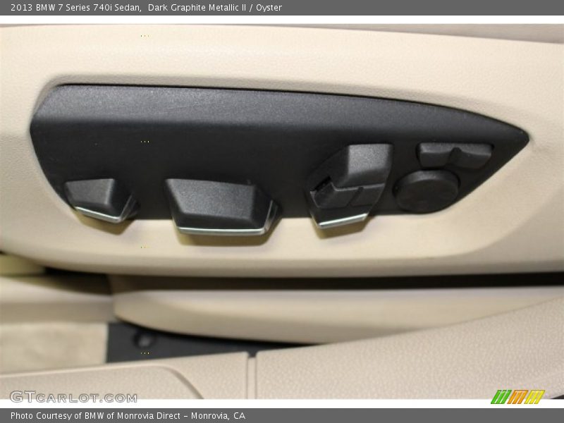 Dark Graphite Metallic II / Oyster 2013 BMW 7 Series 740i Sedan