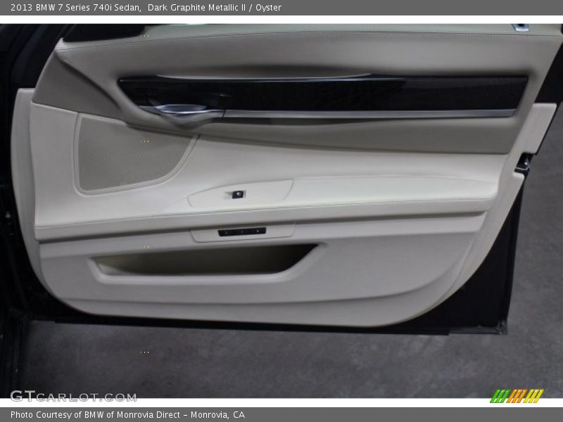 Dark Graphite Metallic II / Oyster 2013 BMW 7 Series 740i Sedan