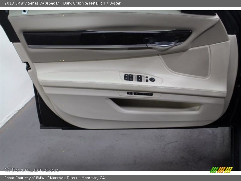Dark Graphite Metallic II / Oyster 2013 BMW 7 Series 740i Sedan