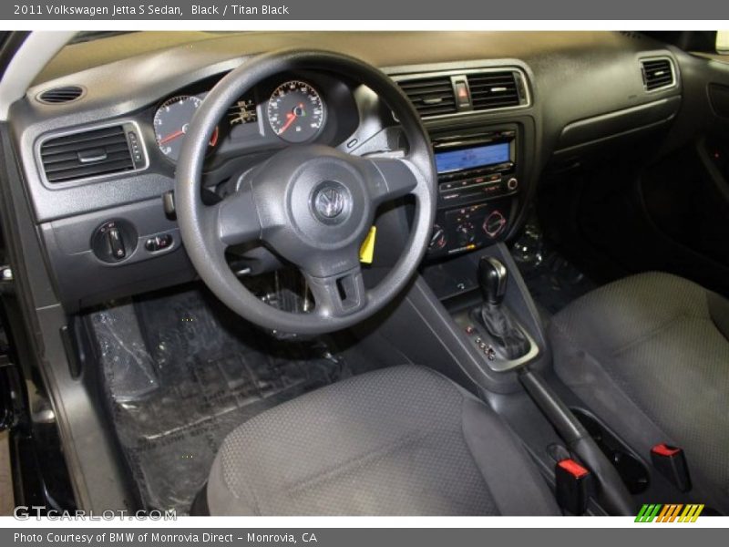 Black / Titan Black 2011 Volkswagen Jetta S Sedan