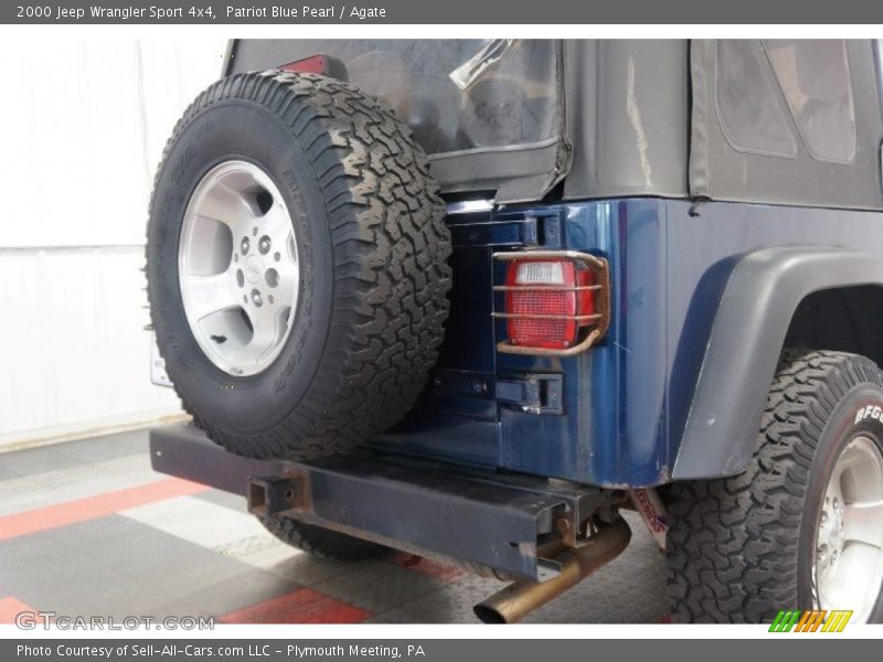 Patriot Blue Pearl / Agate 2000 Jeep Wrangler Sport 4x4