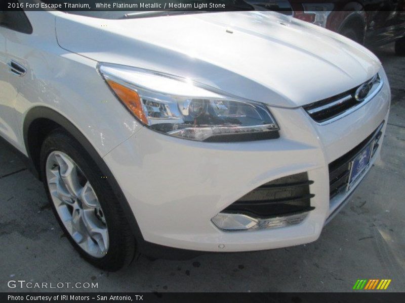 White Platinum Metallic / Medium Light Stone 2016 Ford Escape Titanium