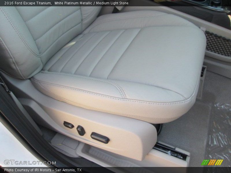 White Platinum Metallic / Medium Light Stone 2016 Ford Escape Titanium