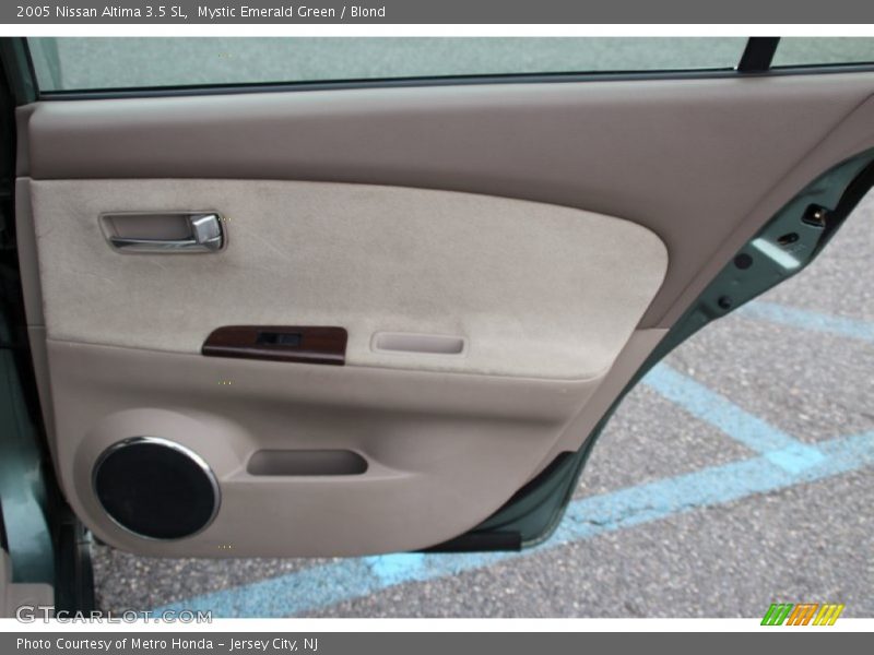 Mystic Emerald Green / Blond 2005 Nissan Altima 3.5 SL