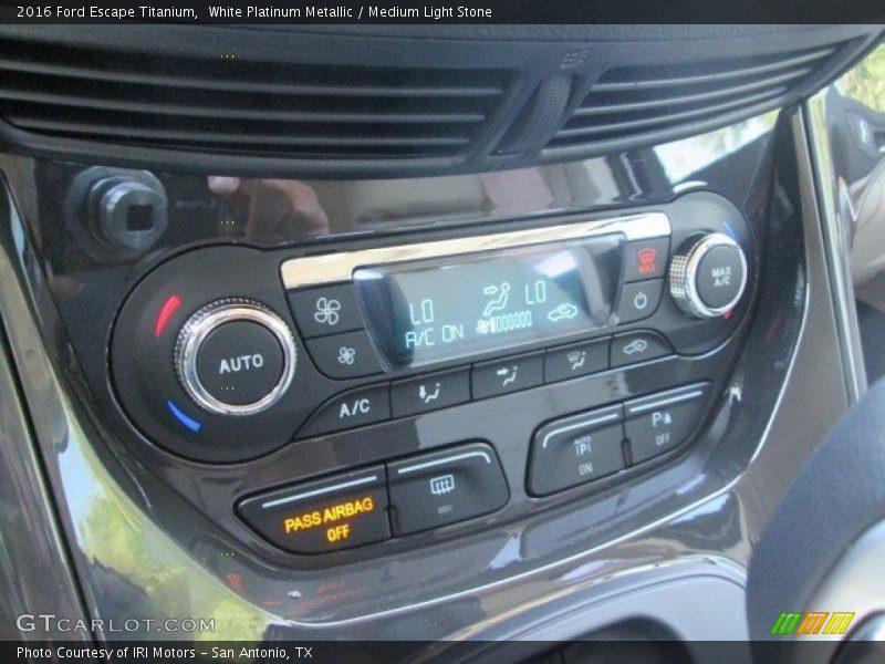 Controls of 2016 Escape Titanium