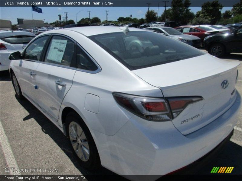 Diamond White Pearl / Gray 2016 Hyundai Sonata Hybrid SE