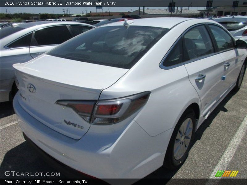 Diamond White Pearl / Gray 2016 Hyundai Sonata Hybrid SE