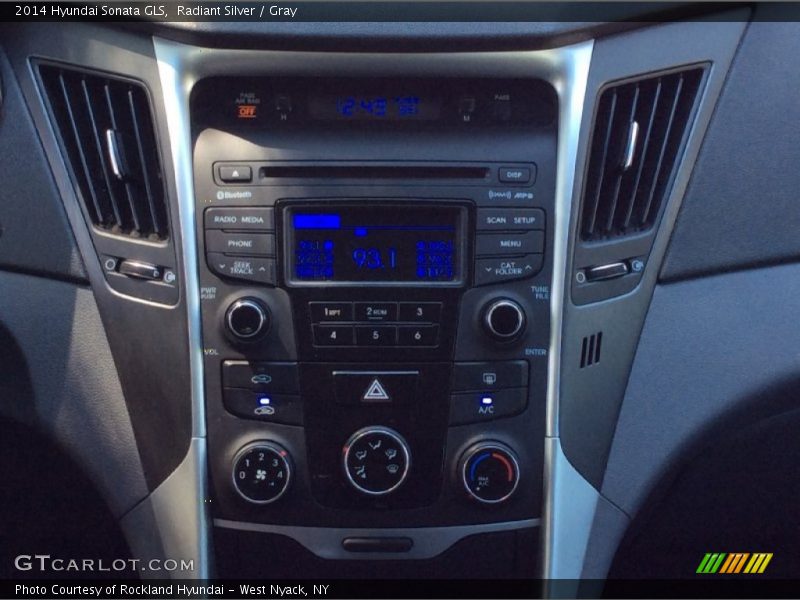 Radiant Silver / Gray 2014 Hyundai Sonata GLS