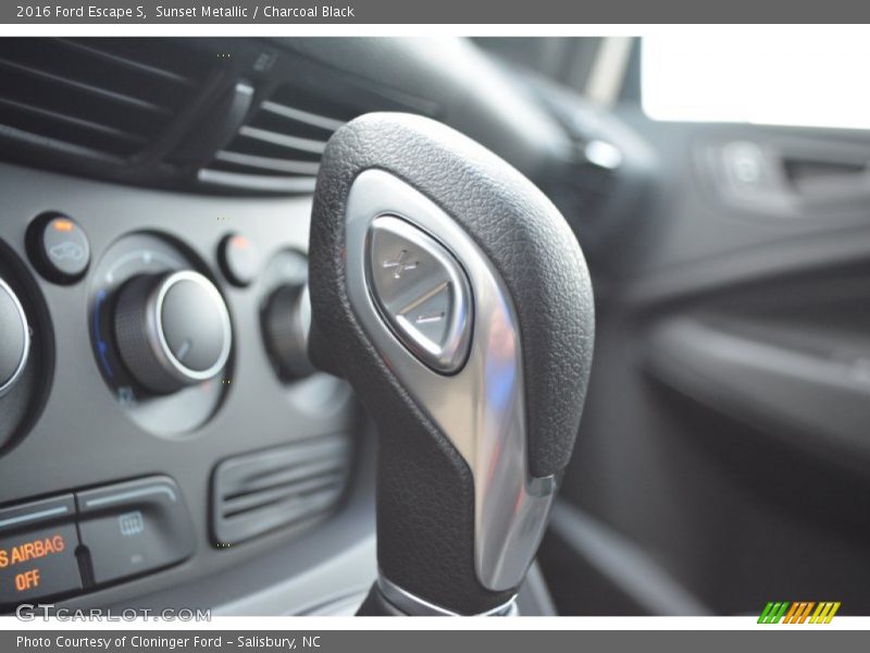 Controls of 2016 Escape S