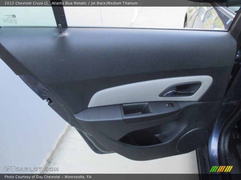 Atlantis Blue Metallic / Jet Black/Medium Titanium 2013 Chevrolet Cruze LS
