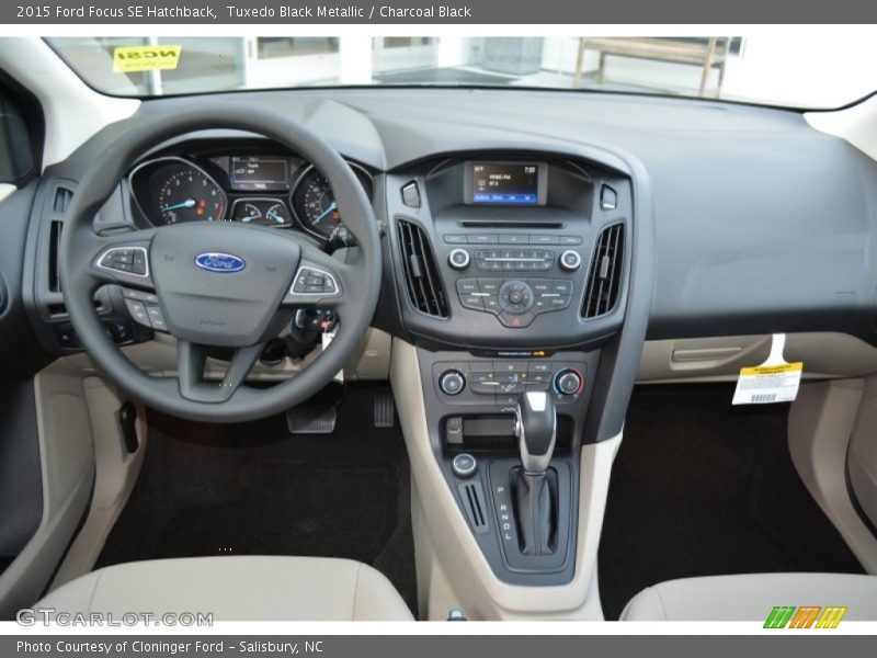 Dashboard of 2015 Focus SE Hatchback