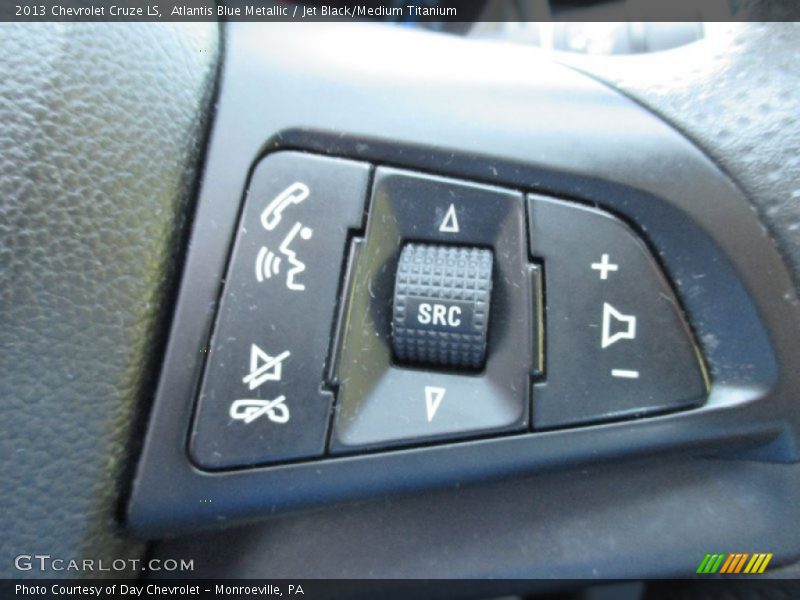 Atlantis Blue Metallic / Jet Black/Medium Titanium 2013 Chevrolet Cruze LS