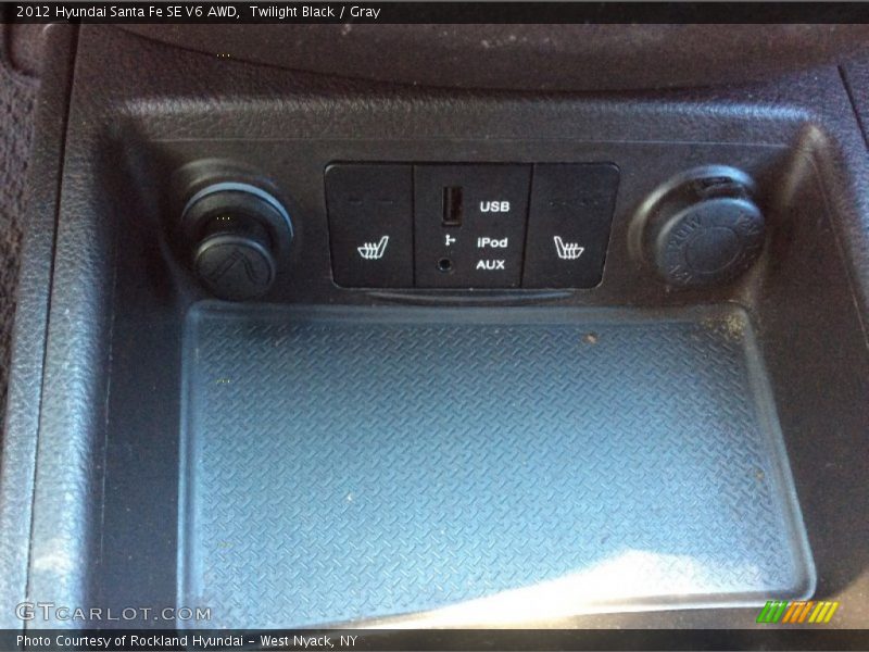 Twilight Black / Gray 2012 Hyundai Santa Fe SE V6 AWD