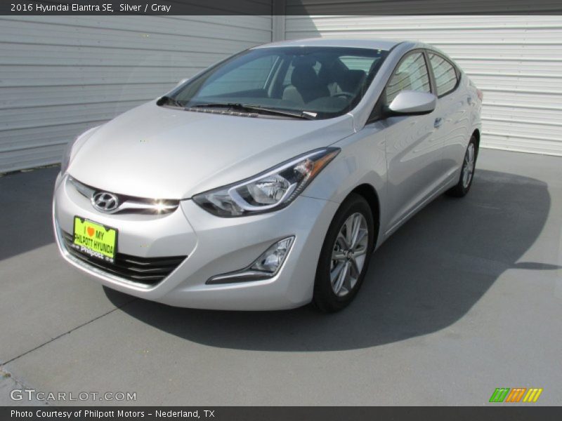 Silver / Gray 2016 Hyundai Elantra SE