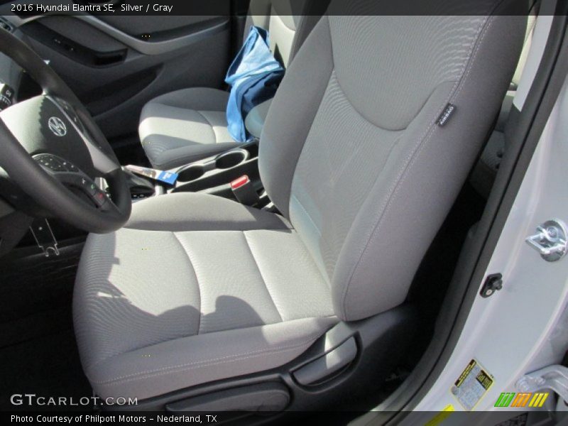 Silver / Gray 2016 Hyundai Elantra SE