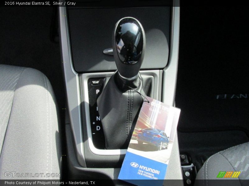 Silver / Gray 2016 Hyundai Elantra SE