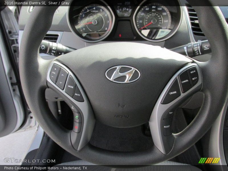 Silver / Gray 2016 Hyundai Elantra SE