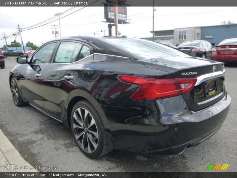 Super Black / Charcoal 2016 Nissan Maxima SR