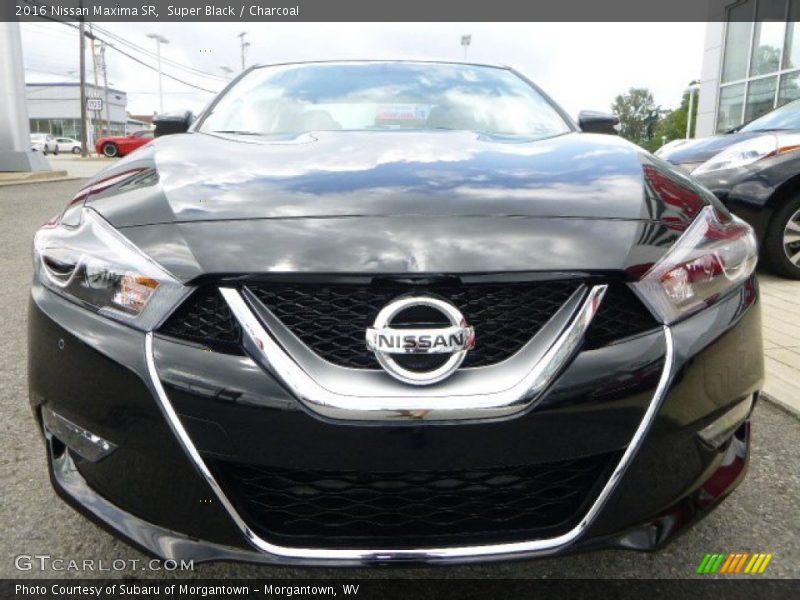 Super Black / Charcoal 2016 Nissan Maxima SR