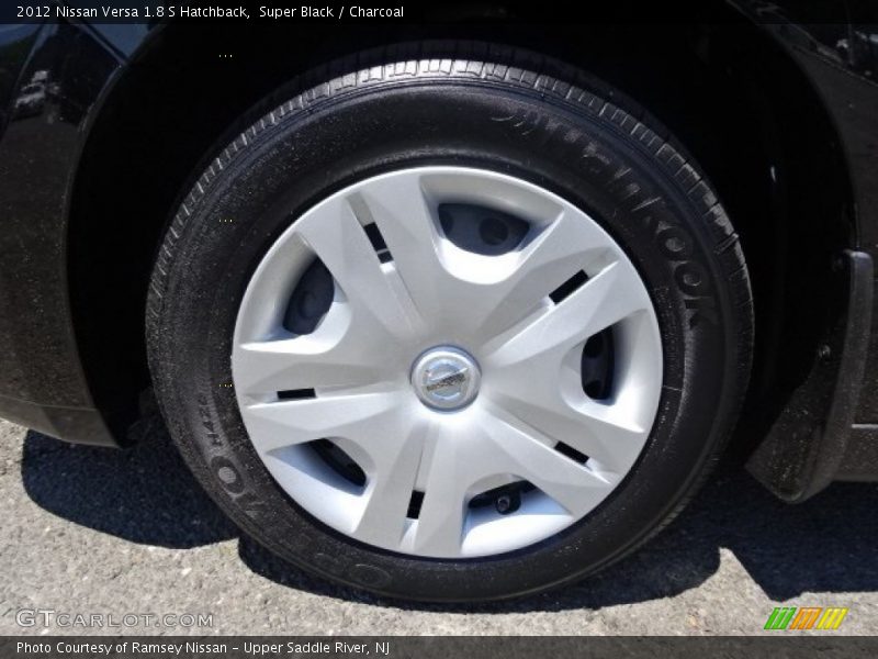 Super Black / Charcoal 2012 Nissan Versa 1.8 S Hatchback