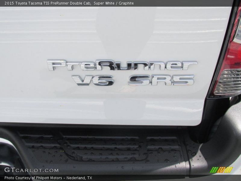 Super White / Graphite 2015 Toyota Tacoma TSS PreRunner Double Cab