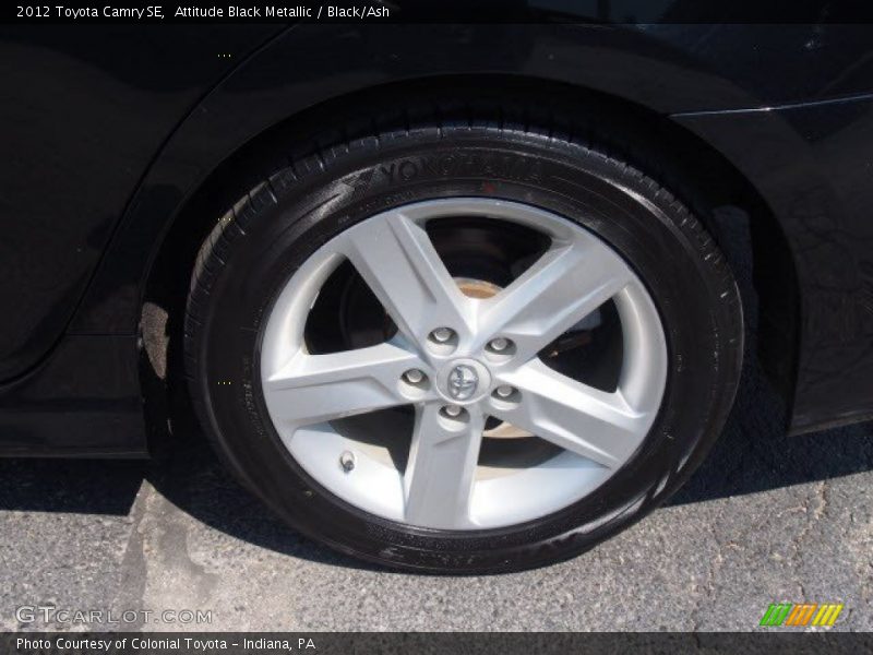 Attitude Black Metallic / Black/Ash 2012 Toyota Camry SE