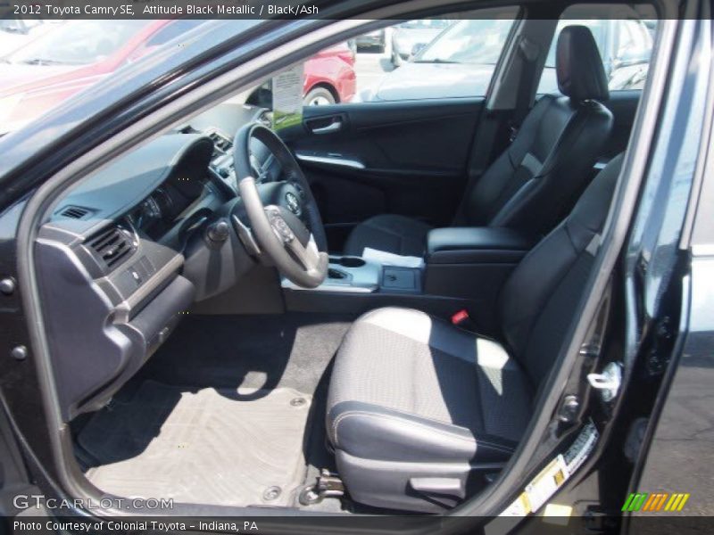 Attitude Black Metallic / Black/Ash 2012 Toyota Camry SE