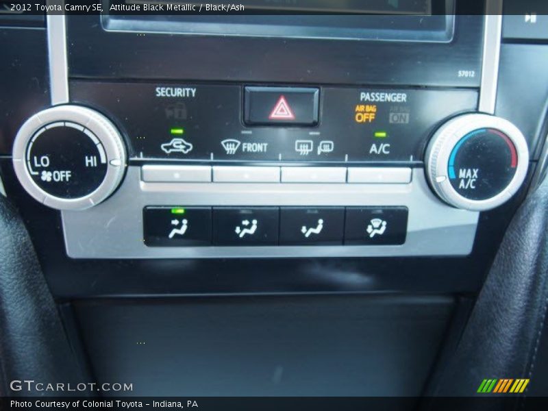 Attitude Black Metallic / Black/Ash 2012 Toyota Camry SE
