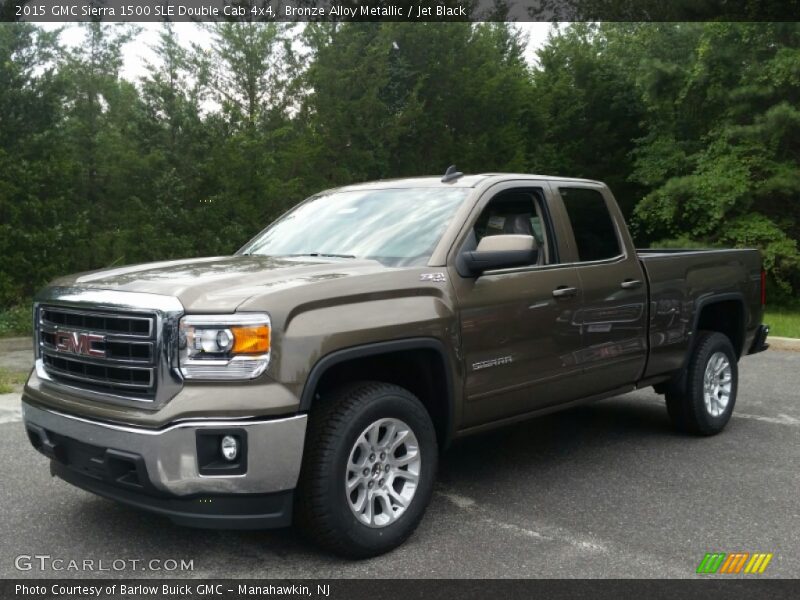 Front 3/4 View of 2015 Sierra 1500 SLE Double Cab 4x4