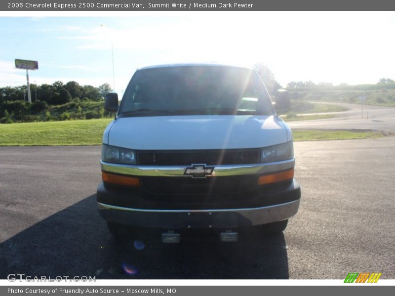 Summit White / Medium Dark Pewter 2006 Chevrolet Express 2500 Commercial Van