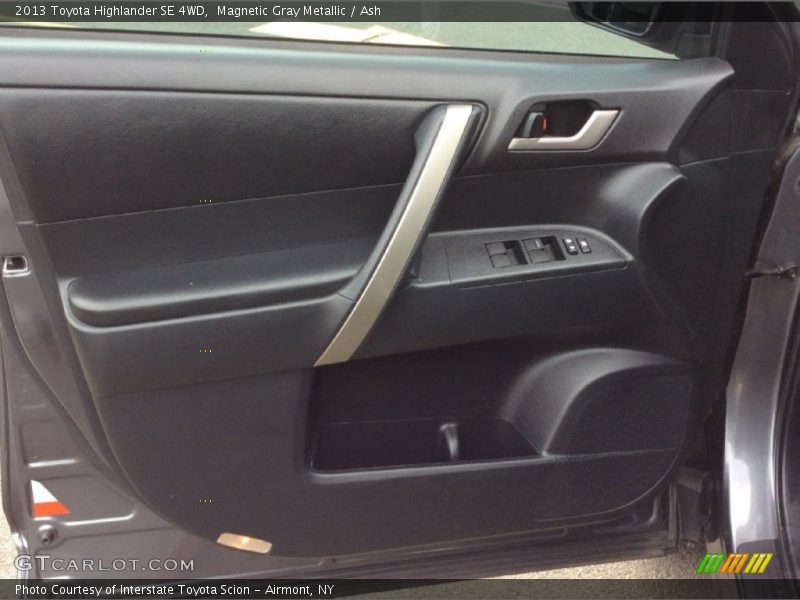 Magnetic Gray Metallic / Ash 2013 Toyota Highlander SE 4WD