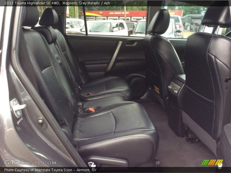 Magnetic Gray Metallic / Ash 2013 Toyota Highlander SE 4WD