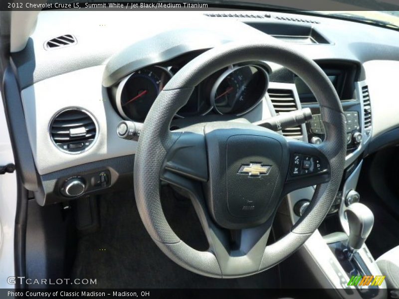 Summit White / Jet Black/Medium Titanium 2012 Chevrolet Cruze LS