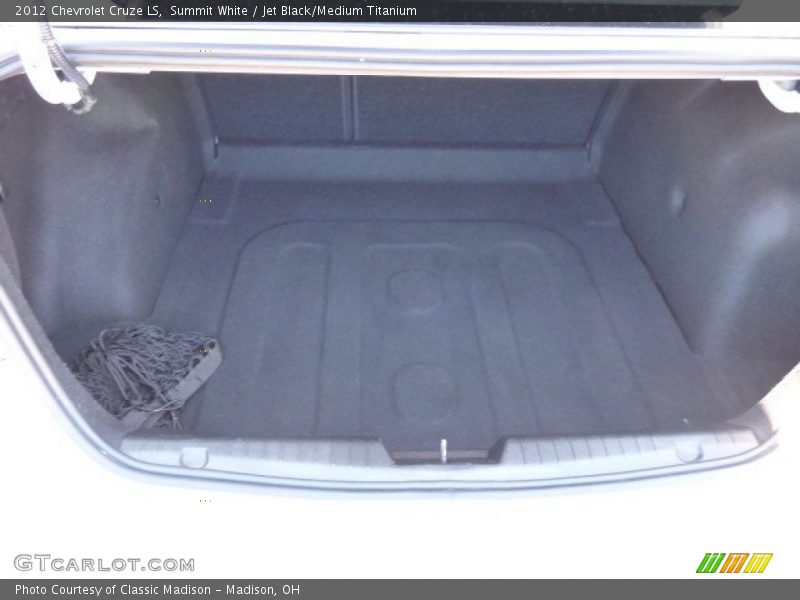 Summit White / Jet Black/Medium Titanium 2012 Chevrolet Cruze LS