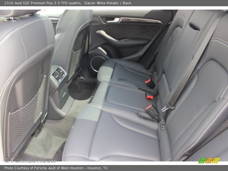 Rear Seat of 2016 SQ5 Premium Plus 3.0 TFSI quattro