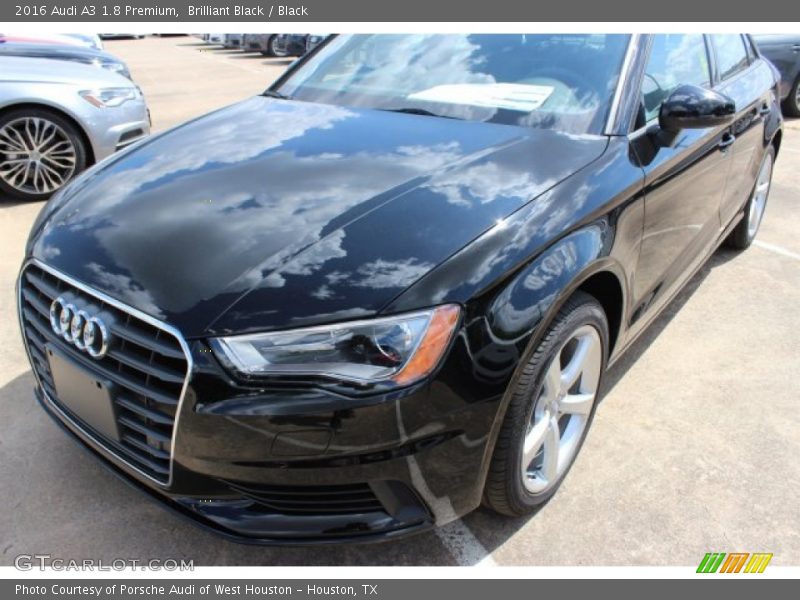 Front 3/4 View of 2016 A3 1.8 Premium
