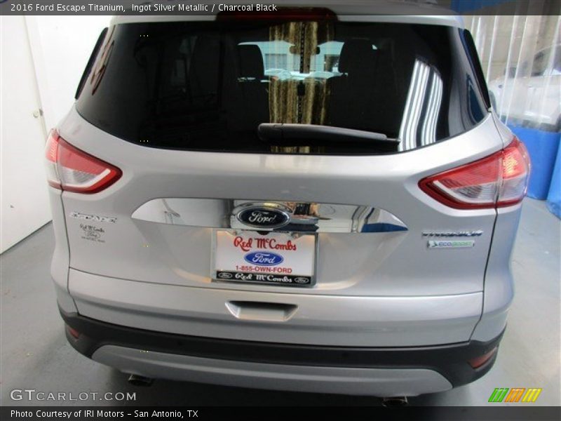 Ingot Silver Metallic / Charcoal Black 2016 Ford Escape Titanium